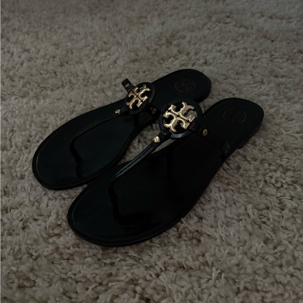 NEW TORY BURCH SANDALS